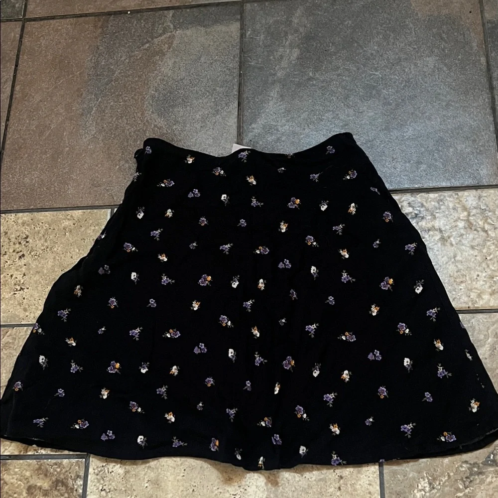 HM Black Skirt with Floral Accents - Picture 3 of 4